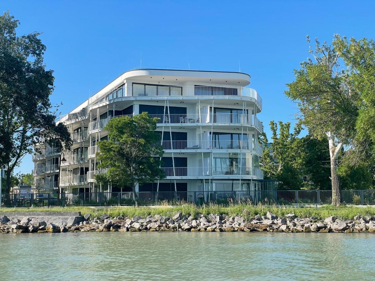 South Part Silverbeach Шіофок Екстер'єр фото